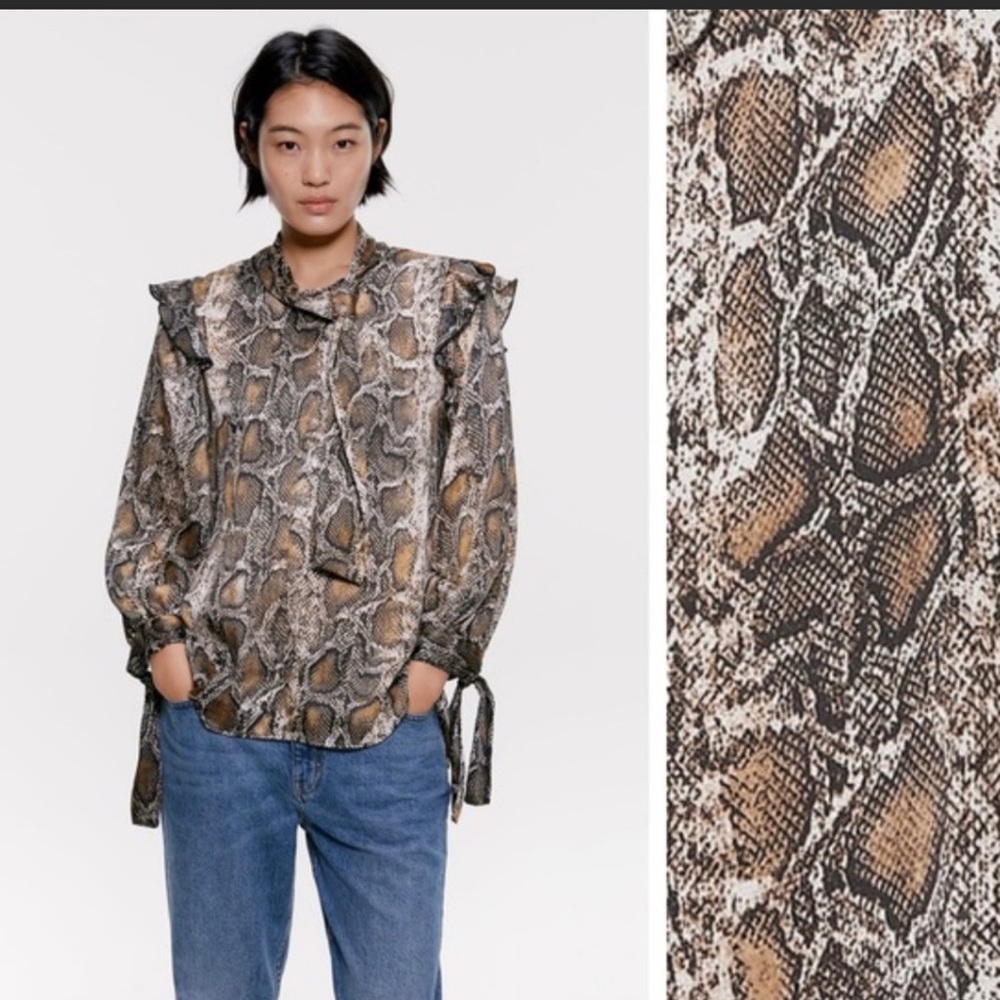 Zara snake print ruffle blouse size XS never worn animal print top